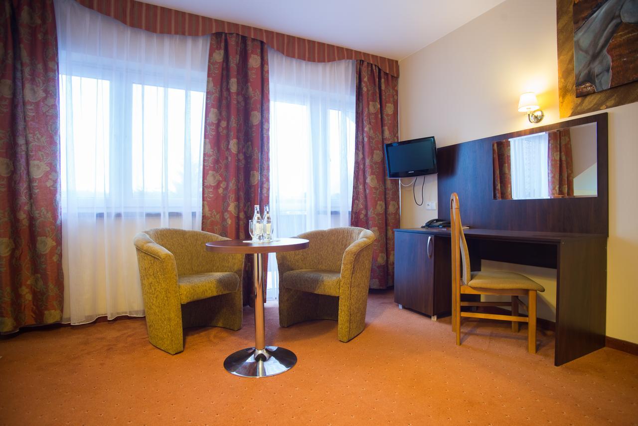 Hotel Karino Spa Поляньчик Экстерьер фото
