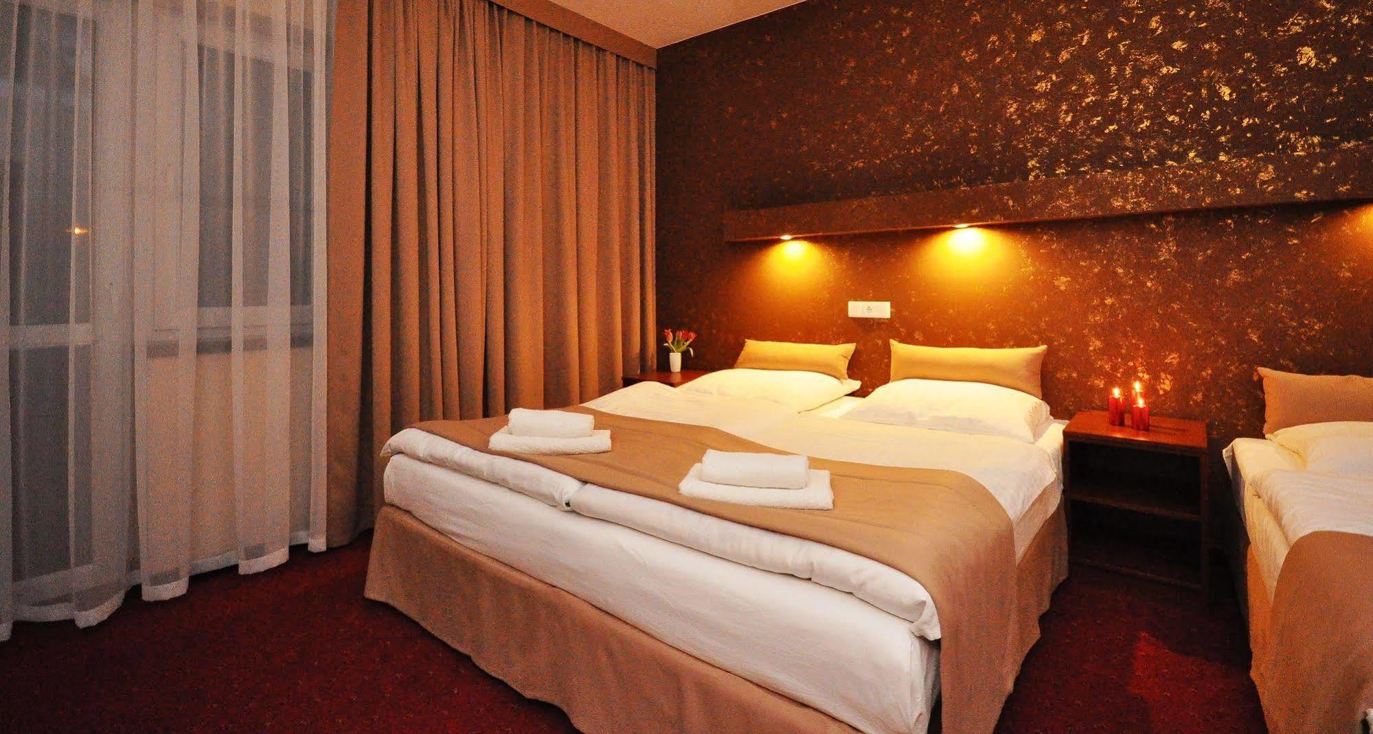 Hotel Karino Spa Поляньчик Экстерьер фото